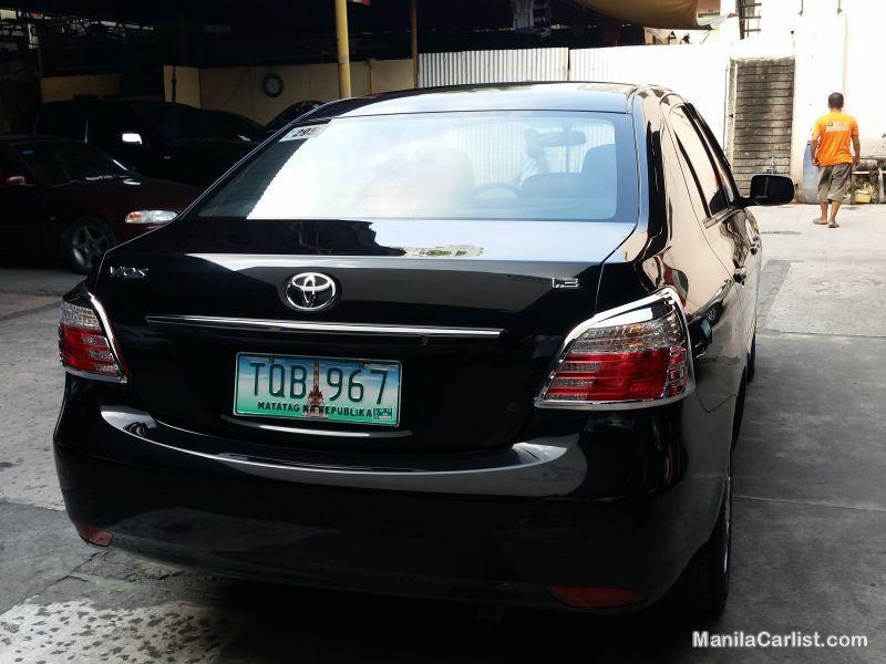 Toyota Vios E Automatic - image 8