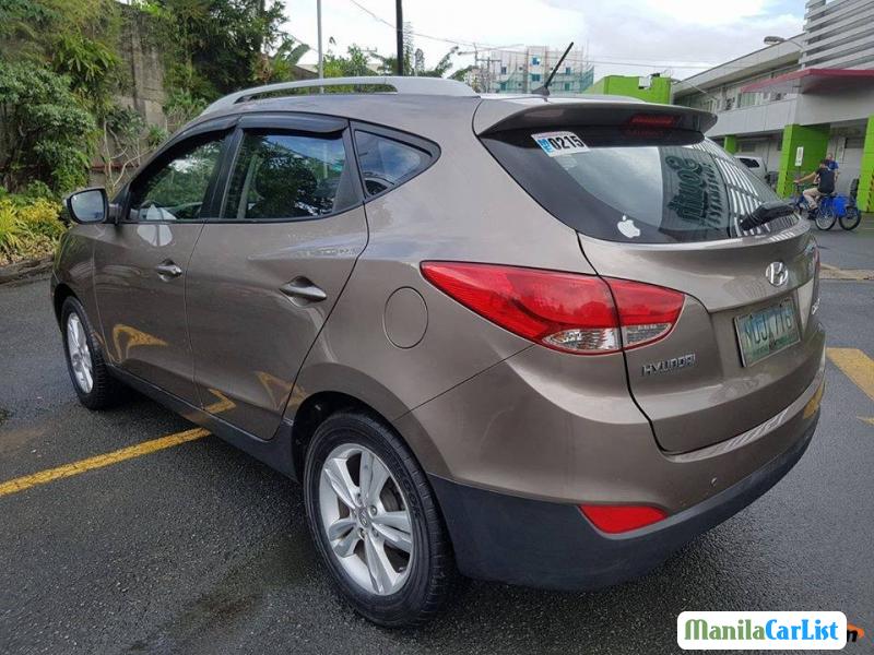 Hyundai Tucson Theta II 4x2 Automatic 2010 - image 9