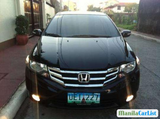 Pictures of Honda City Automatic 2016