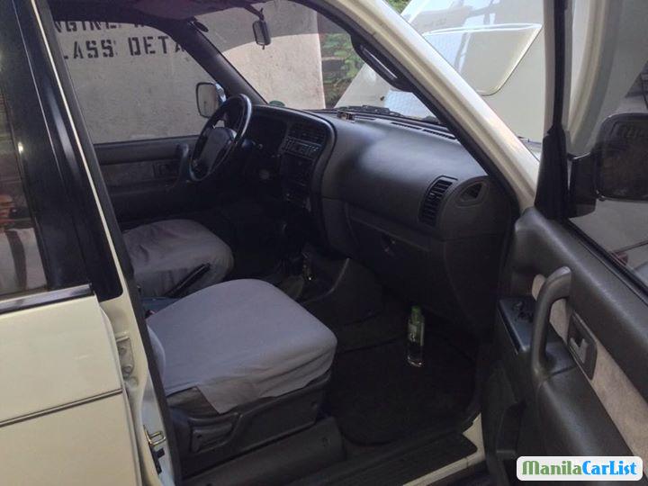 Isuzu Trooper Automatic 2000 - image 8