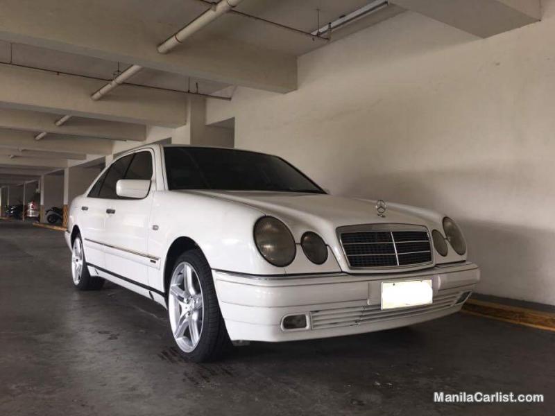 Pictures of Mercedes Benz E-Class Automatic 2000