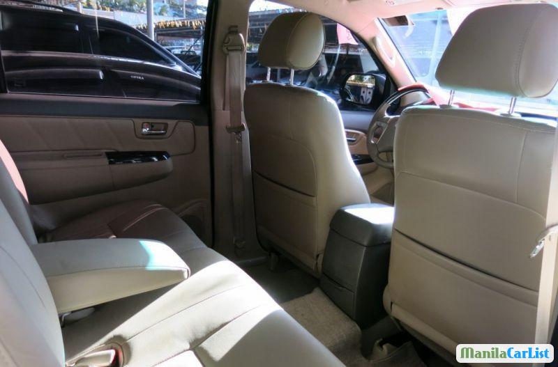 Toyota Fortuner Automatic 2013 - image 2