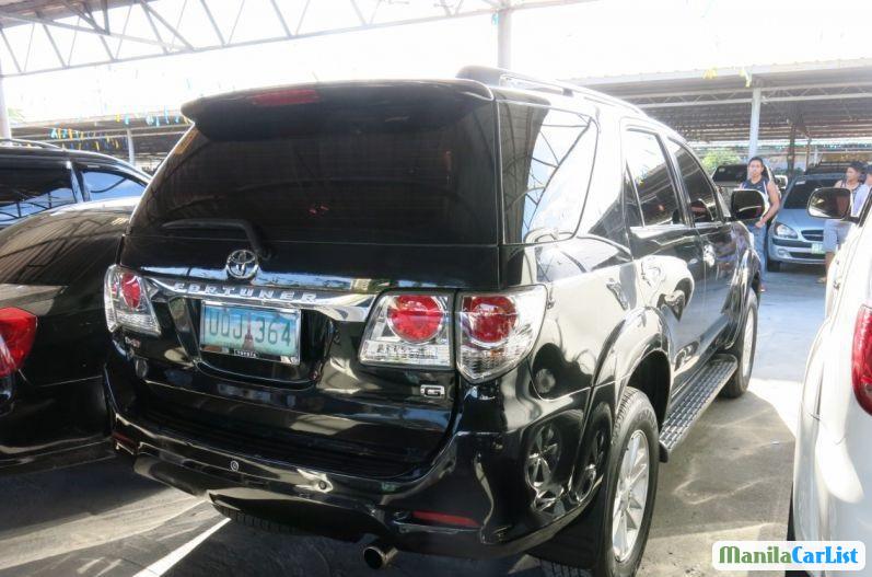 Toyota Fortuner Automatic 2013 - image 6