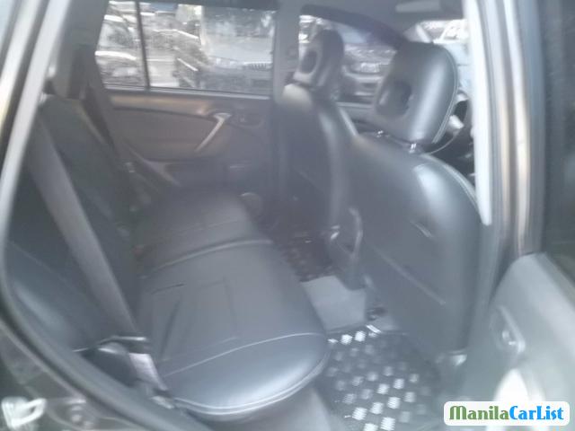 Toyota RAV4 2005 - image 3