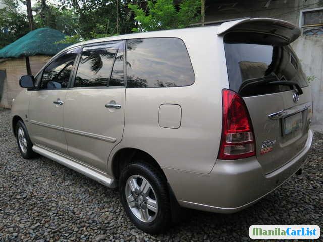 Toyota Innova Automatic 2015 - image 3