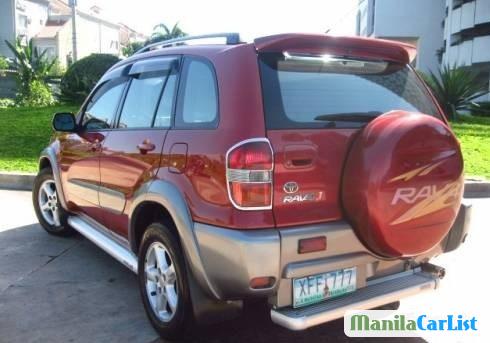 Toyota RAV4 2005 - image 2