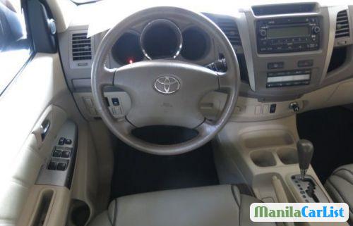 Toyota Fortuner Automatic 2007 - image 2