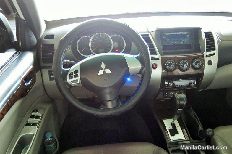 Mitsubishi Montero Sport Automatic 2009 - image 3