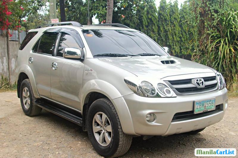 Toyota Fortuner Automatic 2015 - image 4