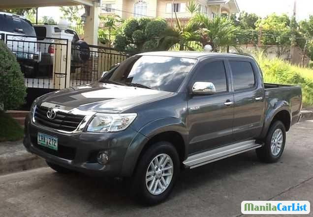 Pictures of Toyota Hilux 2012