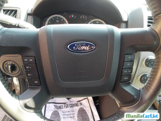 Ford Escape Automatic 2010 - image 3