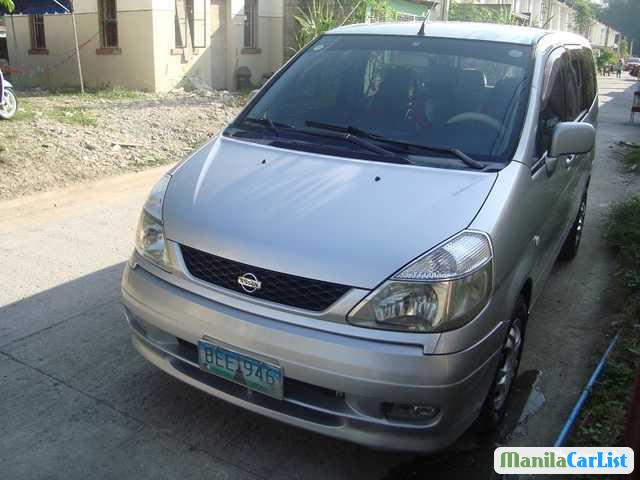 Pictures of Nissan Serena Automatic 2012
