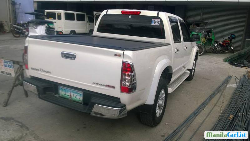 Isuzu D-Max Automatic 2011 - image 7