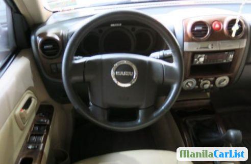 Isuzu Alterra - image 2