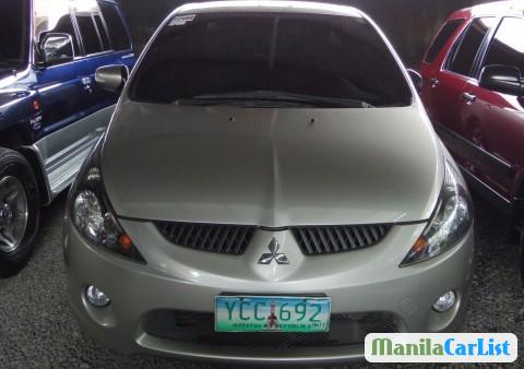 Pictures of Mitsubishi Grandis Semi-Automatic 2007