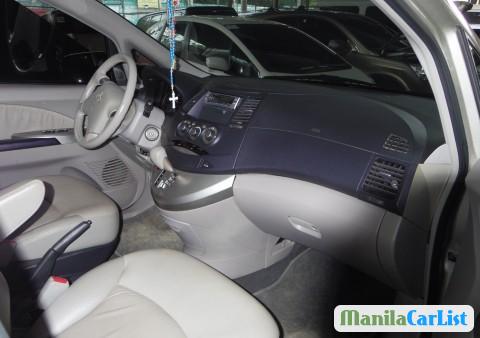 Mitsubishi Grandis Semi-Automatic 2007 - image 4