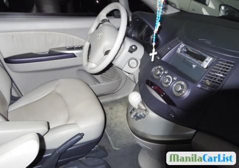 Mitsubishi Grandis Semi-Automatic 2007 - image 5