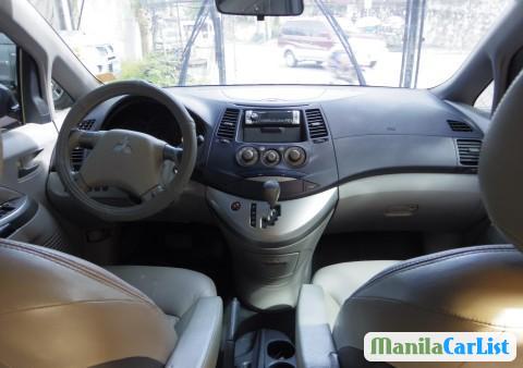 Mitsubishi Grandis Automatic 2005 - image 6
