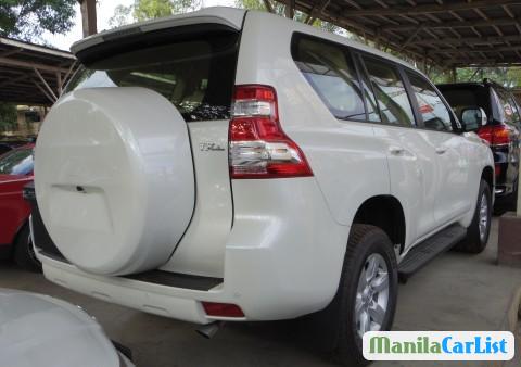 Toyota Land Cruiser Automatic 2014 - image 8