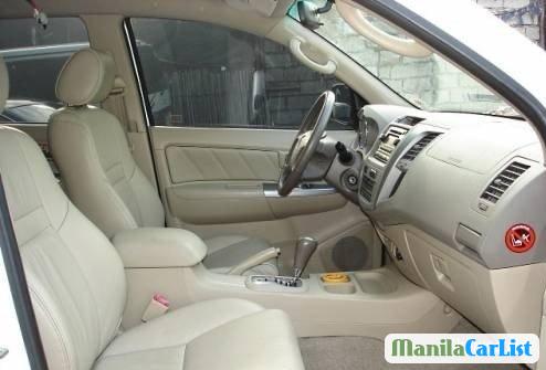Toyota Fortuner Automatic 2008 - image 3