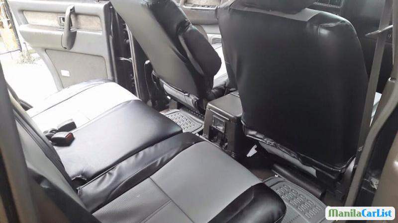 Isuzu Trooper Manual 2000 - image 3