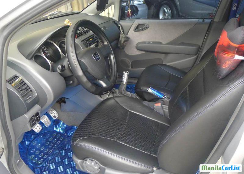 Honda City Manual 2006 - image 2