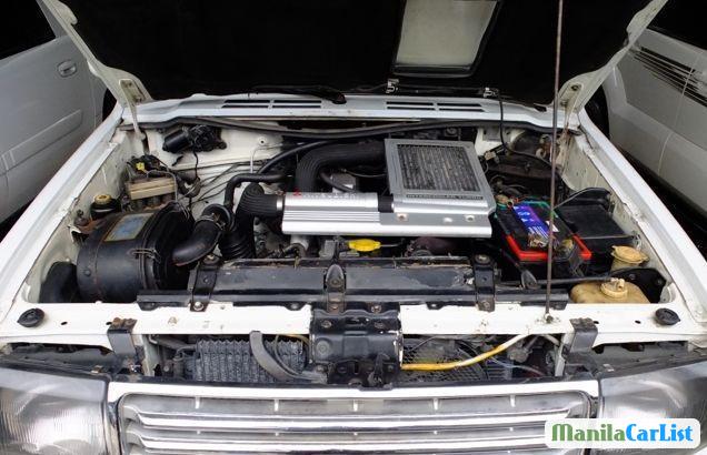 Mitsubishi Pajero Manual 2003 - image 3