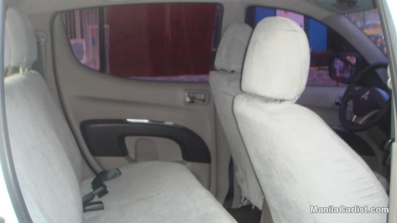 Mitsubishi Strada Glx 2.5 Manual 2009 - image 5