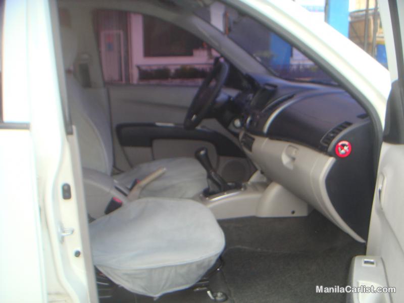 Picture of Mitsubishi Strada Glx 2.5 Manual 2009 in Philippines