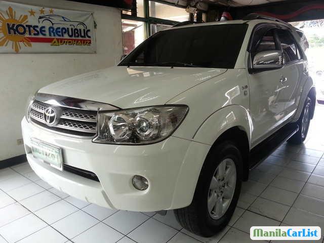 Toyota Fortuner Automatic 2009 in Metro Manila