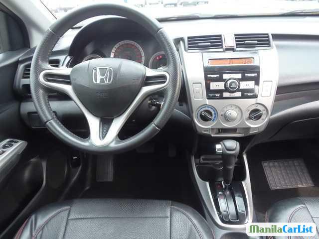 Honda City Automatic 2015 - image 2