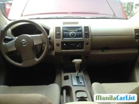 Nissan Navara Automatic 2010 - image 3