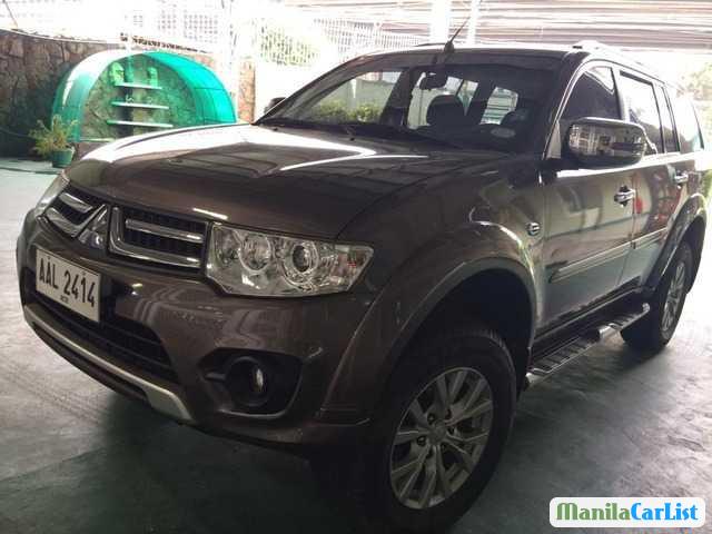 Picture of Mitsubishi Montero Sport Automatic 2015