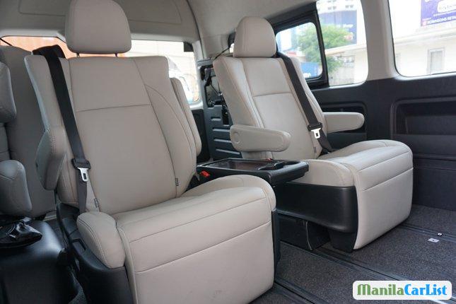 Picture of Toyota Granvia in Metro Manila