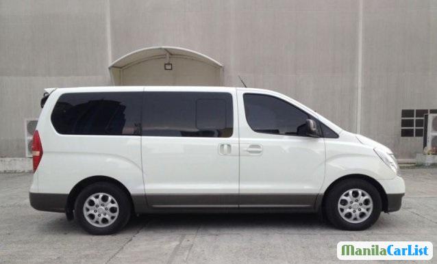 Hyundai Grand Starex 2009 - image 2