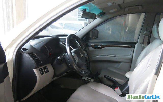 Mitsubishi Montero Sport Automatic 2009 - image 2
