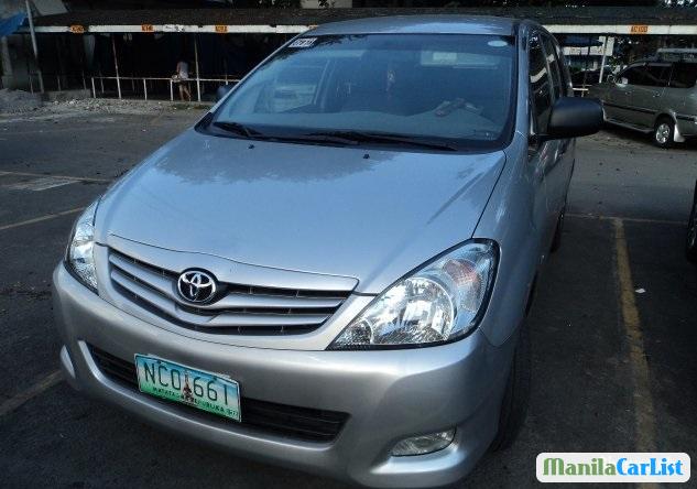 Pictures of Toyota Innova Manual 2009