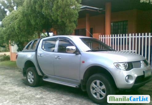 Picture of Mitsubishi Strada Automatic 2009