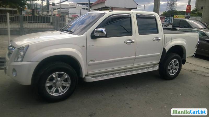 Pictures of Isuzu D-Max Automatic 2011