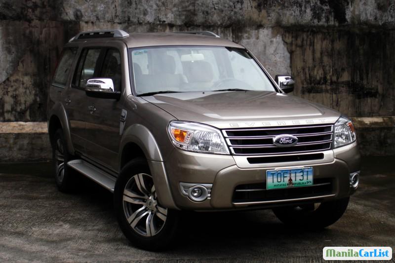 Pictures of Ford Everest 2012