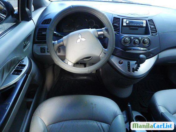 Mitsubishi Grandis Automatic 2005