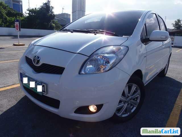 Toyota Yaris Automatic 2010 - image 1