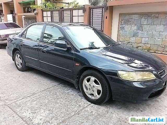 Pictures of Honda Accord Automatic 1999