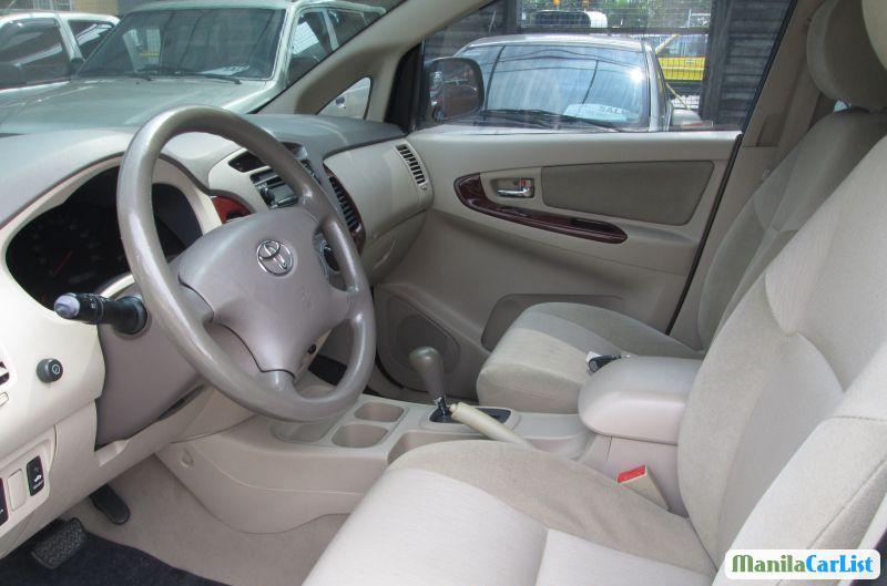 Toyota Innova Automatic 2014 - image 3