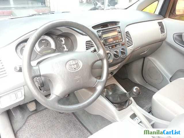 Toyota Innova Automatic 2011 - image 3