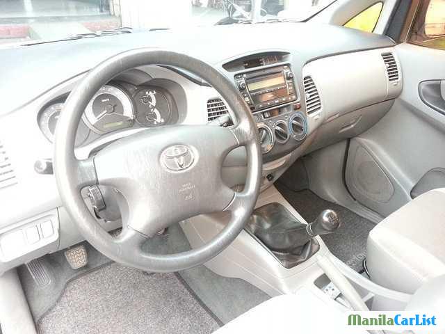 Toyota Innova Automatic 2011 in Cebu