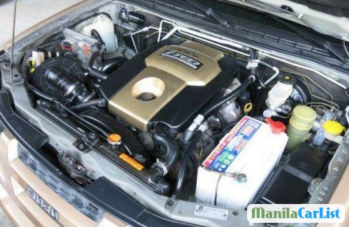 Isuzu Other Automatic 2005 - image 9