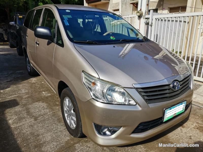 Pictures of Toyota Innova E Automatic 2012