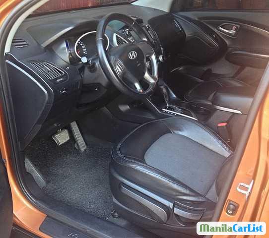 Hyundai Tucson Automatic 2011 - image 2