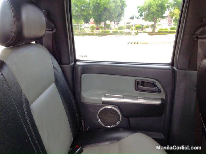 Isuzu D-Max Automatic 2012 - image 4